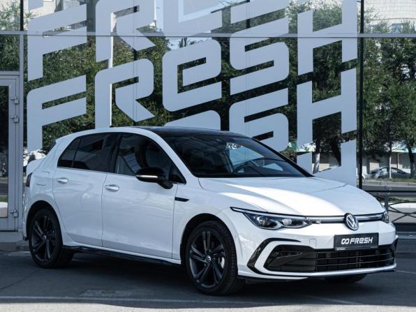 Volkswagen Golf VIII с пробегом 2024 года, цена 3 499 000 рублей, 9781 км, хэтчбек, Автокод Объявления