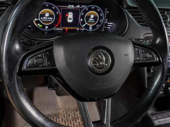Skoda Octavia III (A7) Рестайлинг с пробегом 2019 года, цена 1 589 000 рублей, 260309 км, лифтбек, Автокод Объявления