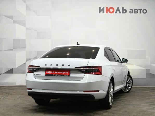 Skoda Superb III Рестайлинг с пробегом 2022 года, цена 2 450 000 рублей, 208525 км, лифтбек, Автокод Объявления