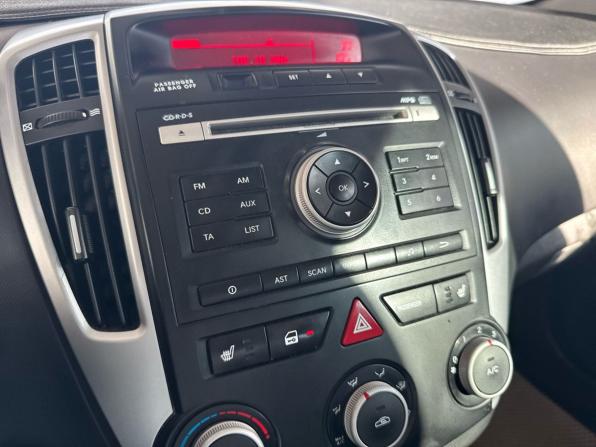 Kia Ceed I Рестайлинг с пробегом 2011 года, цена 729 000 рублей, 235841 км, хэтчбек, Автокод Объявления