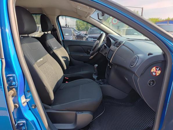 Renault Sandero II с пробегом 2018 года, цена 890 000 рублей, 185000 км, хэтчбек, Автокод Объявления