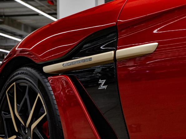 Aston Martin Vanquish Zagato II с пробегом 2019 года, цена 80 900 000 рублей, 4955 км, хэтчбек, Автокод Объявления