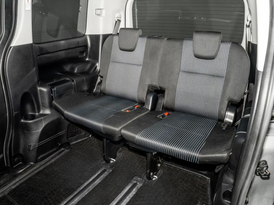 Toyota Voxy III (R80) Иркутск  - изображение 8