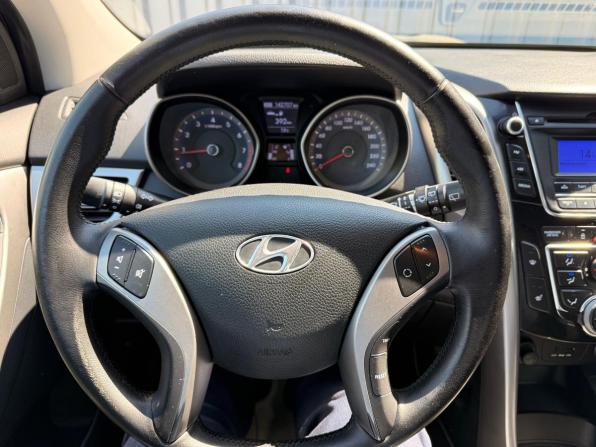 Hyundai i30 II с пробегом 2012 года, цена 920 000 рублей, 142700 км, хэтчбек, Автокод Объявления