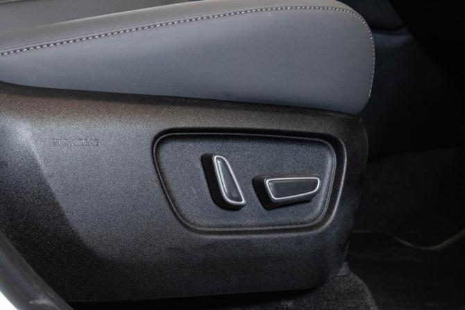 Toyota RAV4 VI (XA60) с пробегом 2026 года, цена 4 299 000 рублей, 84 км, внедорожник, Автокод Объявления