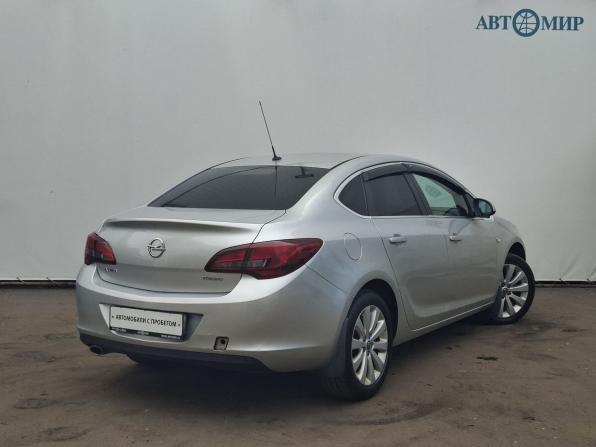 Opel Astra J Рестайлинг с пробегом 2014 года, цена 750 000 рублей, 193066 км, седан, Автокод Объявления