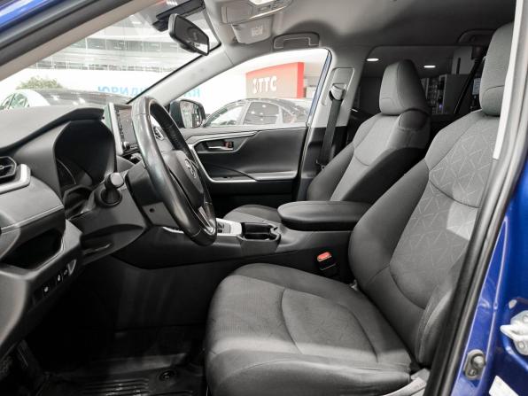 Toyota RAV4 V (XA50) с пробегом 2021 года, цена 3 180 000 рублей, 102317 км, внедорожник, Автокод Объявления