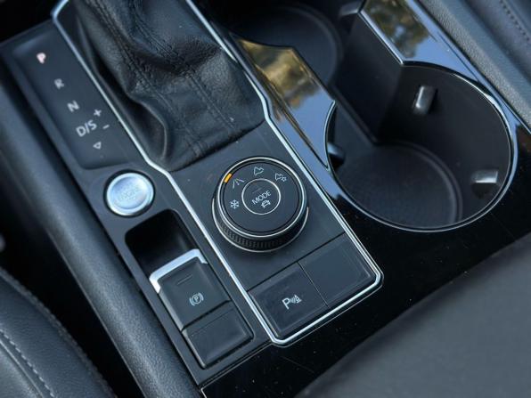 Volkswagen Teramont I с пробегом 2018 года, цена 3 149 000 рублей, 190045 км, внедорожник, Автокод Объявления