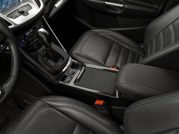 Ford Kuga II Рестайлинг с пробегом 2017 года, цена 1 680 000 рублей, 142915 км, внедорожник, Автокод Объявления