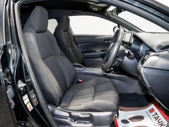 Toyota C-HR I с пробегом 2019 года, цена 1 815 000 рублей, 120710 км, внедорожник, Автокод Объявления