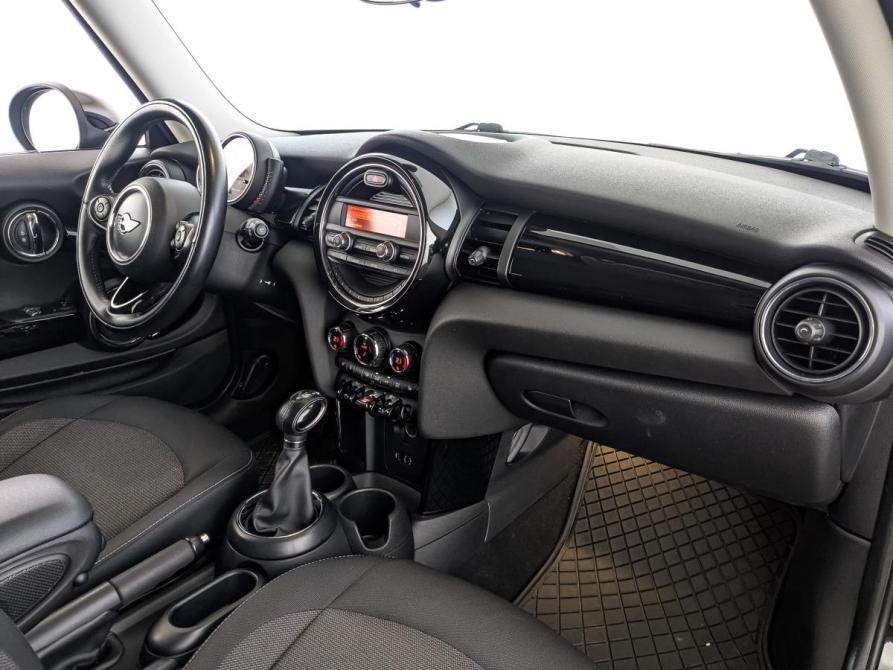 Mini Hatch III (F55/F56) Москва  - изображение 13