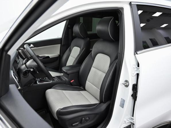 Kia Sportage IV с пробегом 2016 года, цена 1 699 000 рублей, 176000 км, внедорожник, Автокод Объявления