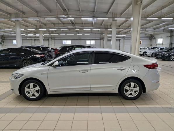 Hyundai Elantra VI (AD) с пробегом 2016 года, цена 1 095 000 рублей, 212227 км, седан, Автокод Объявления