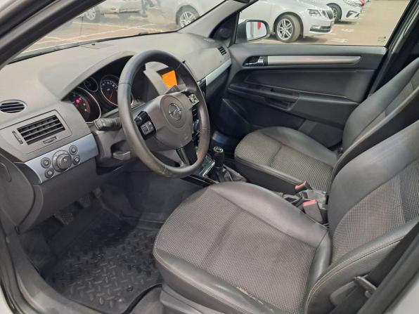 Opel Astra H Рестайлинг с пробегом 2008 года, цена 339 000 рублей, 192000 км, седан, Автокод Объявления