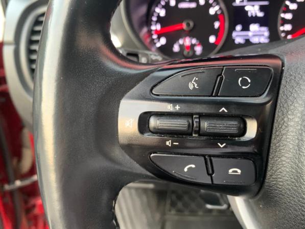 Kia Rio IV с пробегом 2018 года, цена 1 345 000 рублей, 43311 км, хэтчбек, Автокод Объявления