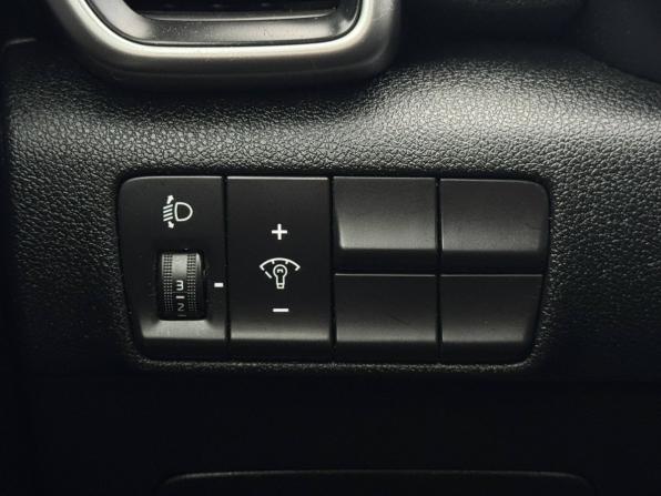 Kia Sportage IV Рестайлинг с пробегом 2022 года, цена 2 449 000 рублей, 104307 км, внедорожник, Автокод Объявления