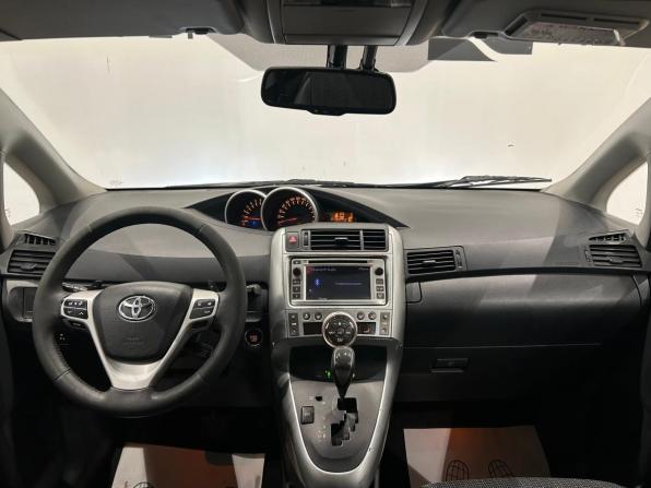 Toyota Verso I с пробегом 2012 года, цена 829 000 рублей, 294213 км, компактвэн, Автокод Объявления