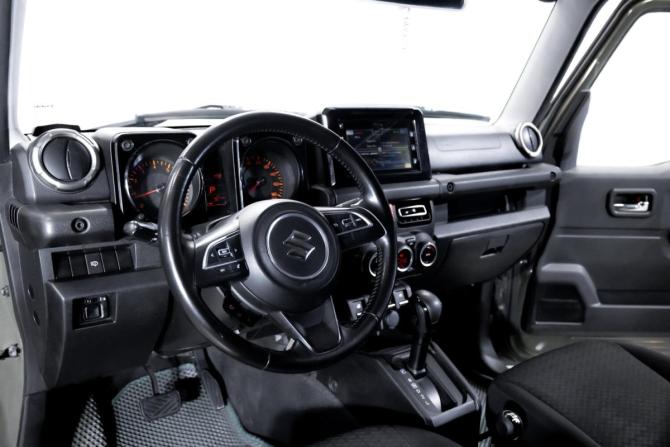 Suzuki Jimny IV с пробегом 2020 года, цена 2 299 000 рублей, 111457 км, внедорожник, Автокод Объявления