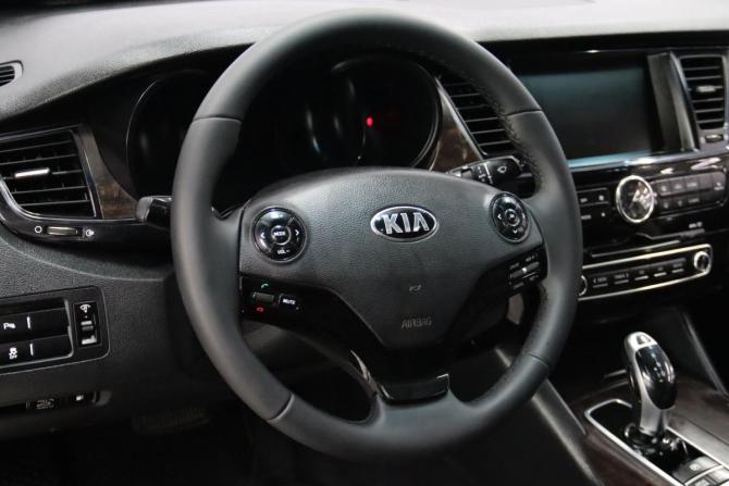 Kia Quoris I с пробегом 2013 года, цена 1 555 550 рублей, 181757 км, седан, Автокод Объявления