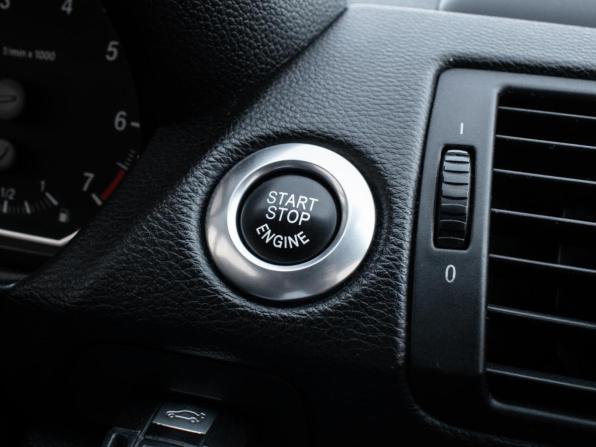 BMW 1 серии I (E81/E82/E87/E88) Рестайлинг с пробегом 2010 года, цена 895 000 рублей, 223302 км, хэтчбек, Автокод Объявления