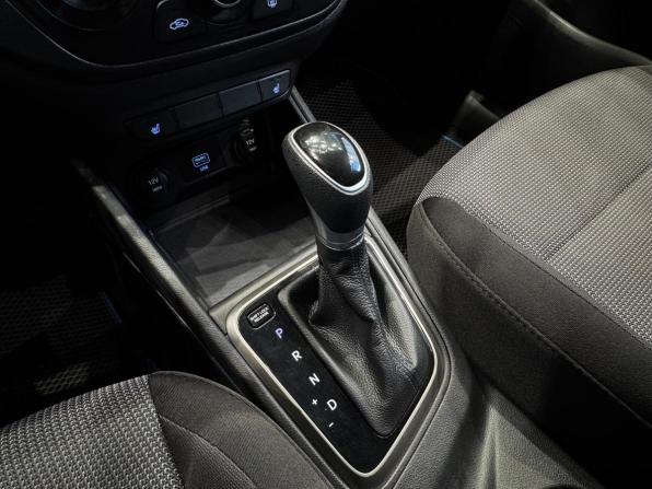 Hyundai Solaris II с пробегом 2020 года, цена 1 540 000 рублей, 150533 км, седан, Автокод Объявления