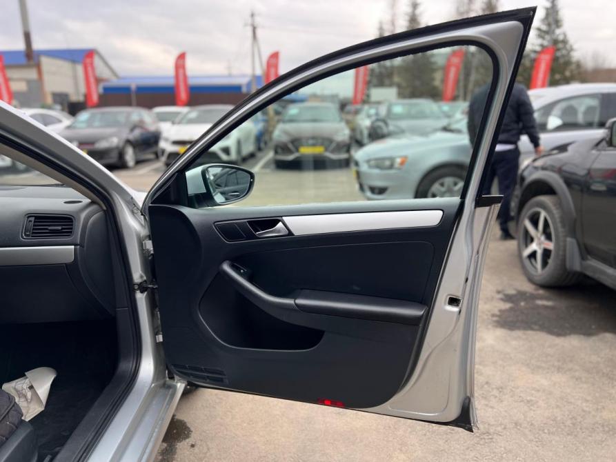Volkswagen Jetta VI Альметьевск  - изображение 26