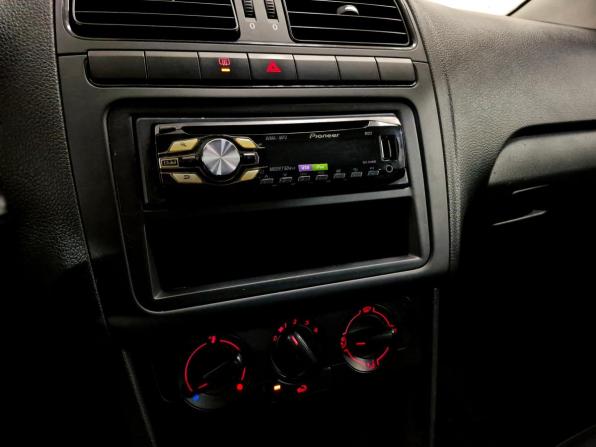 Volkswagen Polo V с пробегом 2012 года, цена 575 000 рублей, 253977 км, седан, Автокод Объявления