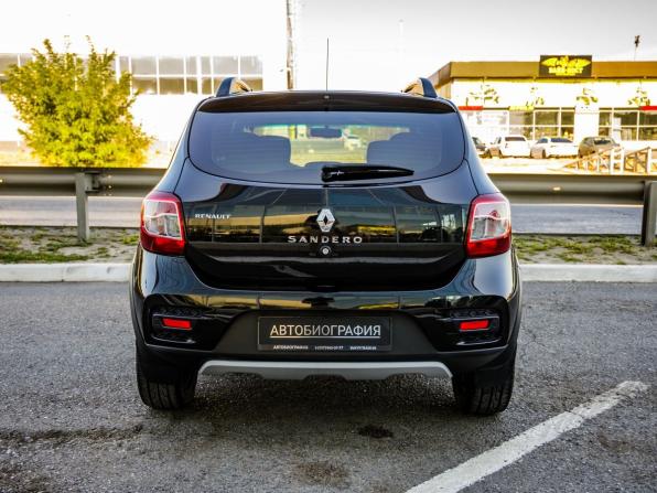 Renault Sandero II с пробегом 2015 года, цена 848 000 рублей, 174817 км, хэтчбек, Автокод Объявления