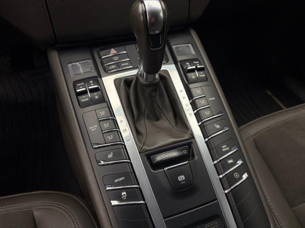 Porsche Macan I с пробегом 2018 года, цена 3 849 000 рублей, 121026 км, внедорожник, Автокод Объявления