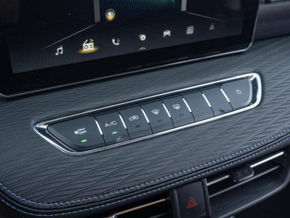 Haval Jolion I Рестайлинг с пробегом 2025 года, цена 2 010 000 рублей, 28540 км, внедорожник, Автокод Объявления