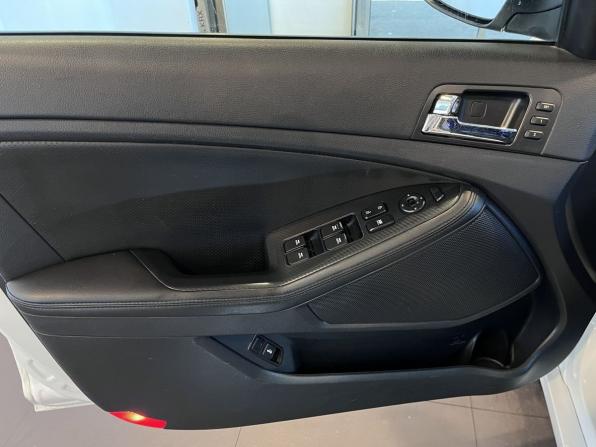 Kia Optima III с пробегом 2011 года, цена 1 090 000 рублей, 281827 км, седан, Автокод Объявления