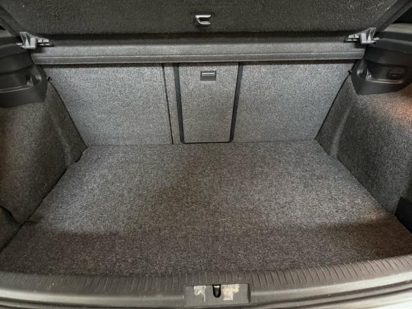 Volkswagen Golf VI с пробегом 2009 года, цена 650 000 рублей, 319225 км, хэтчбек, Автокод Объявления