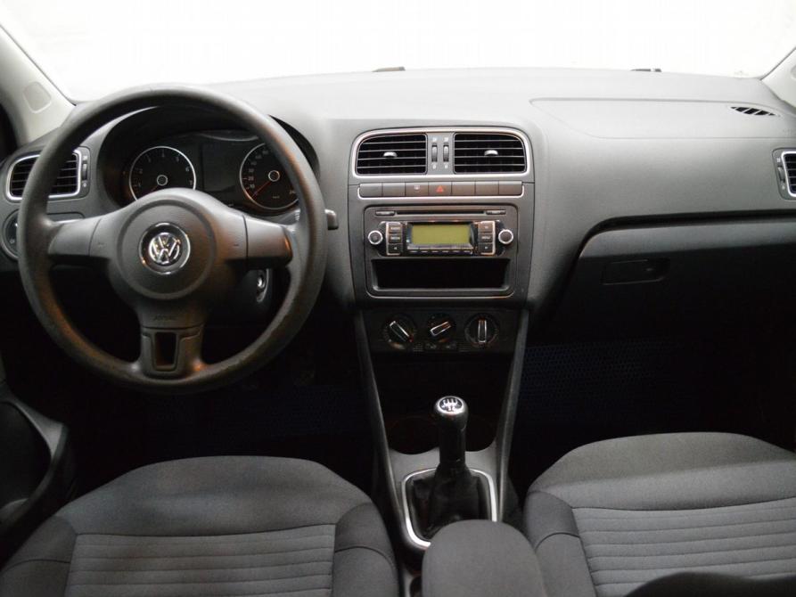 Volkswagen Polo V Санкт-Петербург  - изображение 13