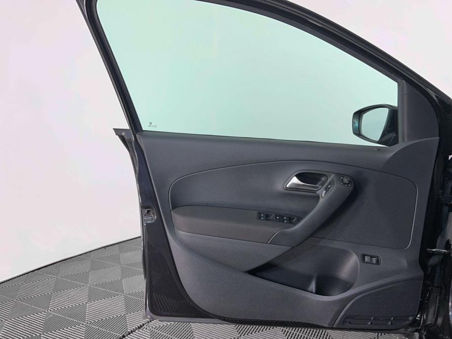 Volkswagen Polo V Рестайлинг Архангельск  - изображение 11