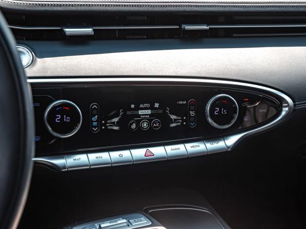 Genesis GV70 I с пробегом 2022 года, цена 5 400 000 рублей, 40712 км, внедорожник, Автокод Объявления