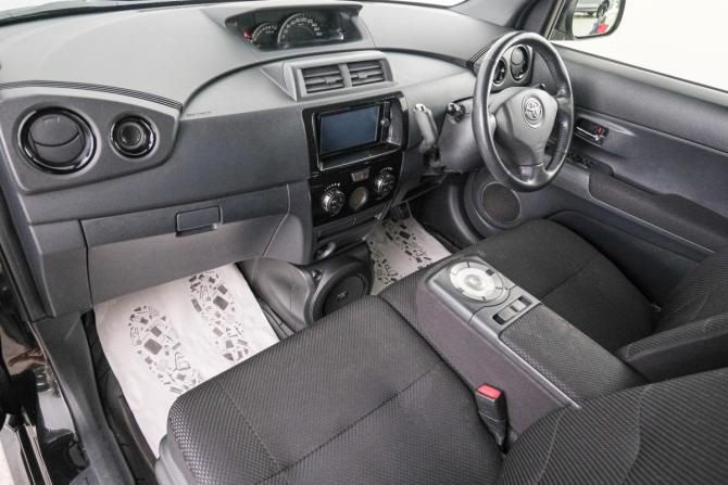 Toyota bB II Рестайлинг с пробегом 2013 года, цена 989 000 рублей, 167395 км, компактвэн, Автокод Объявления