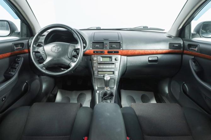 Toyota Avensis II Рестайлинг с пробегом 2006 года, цена 799 000 рублей, 208600 км, седан, Автокод Объявления