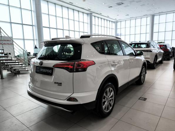 Toyota RAV4 IV (XA40) Рестайлинг с пробегом 2015 года, цена 2 499 000 рублей, 107518 км, внедорожник, Автокод Объявления
