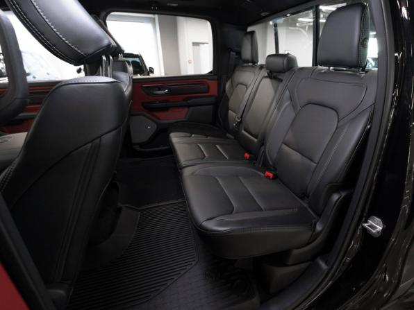 Ram 1500 V Рестайлинг с пробегом 2025 года, цена 9 300 000 рублей, 70 км, пикап, Автокод Объявления