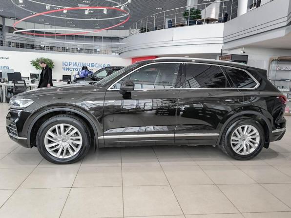 Volkswagen Touareg III с пробегом 2018 года, цена 3 650 000 рублей, 236557 км, внедорожник, Автокод Объявления