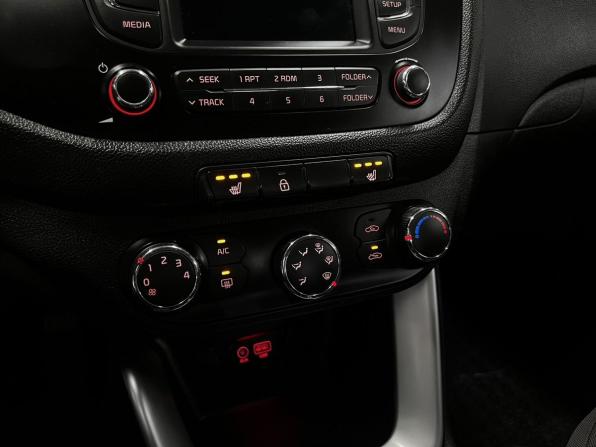 Kia Ceed II Рестайлинг с пробегом 2017 года, цена 1 195 000 рублей, 130849 км, хэтчбек, Автокод Объявления
