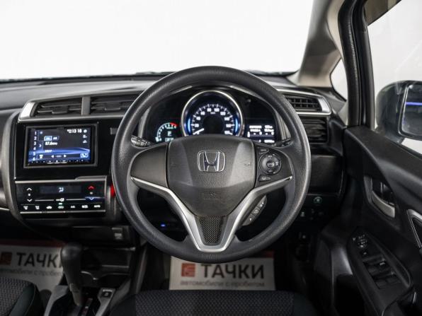 Honda Fit III Рестайлинг с пробегом 2019 года, цена 1 300 000 рублей, 124733 км, хэтчбек, Автокод Объявления