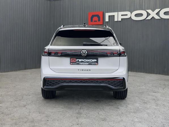 Volkswagen Tiguan III (China Market) с пробегом 2026 года, цена 4 797 000 рублей, 4160 км, внедорожник, Автокод Объявления