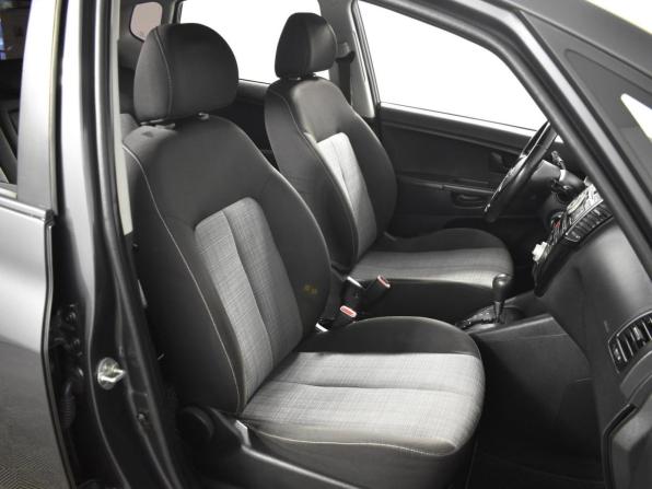 Kia Venga I с пробегом 2013 года, цена 739 900 рублей, 235736 км, компактвэн, Автокод Объявления