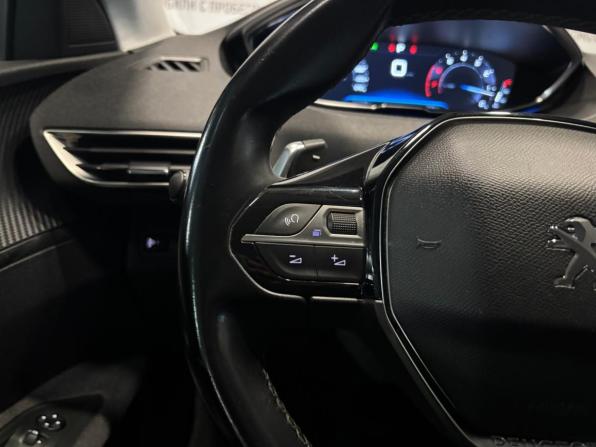 Peugeot 3008 II с пробегом 2019 года, цена 1 699 000 рублей, 140000 км, внедорожник, Автокод Объявления