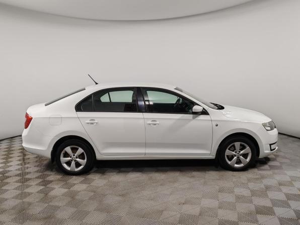 Skoda Rapid I с пробегом 2015 года, цена 755 000 рублей, 197721 км, лифтбек, Автокод Объявления