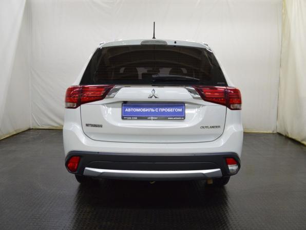 Mitsubishi Outlander III Рестайлинг 2 с пробегом 2015 года, цена 1 675 000 рублей, 145106 км, внедорожник, Автокод Объявления