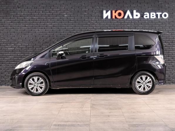 Honda Freed I Рестайлинг с пробегом 2012 года, цена 1 050 000 рублей, 189658 км, компактвэн, Автокод Объявления