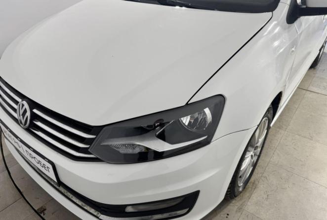 Volkswagen Polo V Рестайлинг с пробегом 2018 года, цена 990 000 рублей, 115941 км, седан, Автокод Объявления