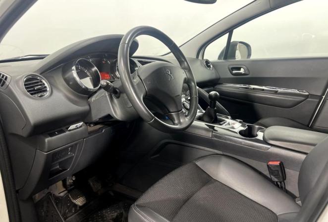 Peugeot 3008 I Рестайлинг с пробегом 2014 года, цена 960 000 рублей, 121890 км, внедорожник, Автокод Объявления